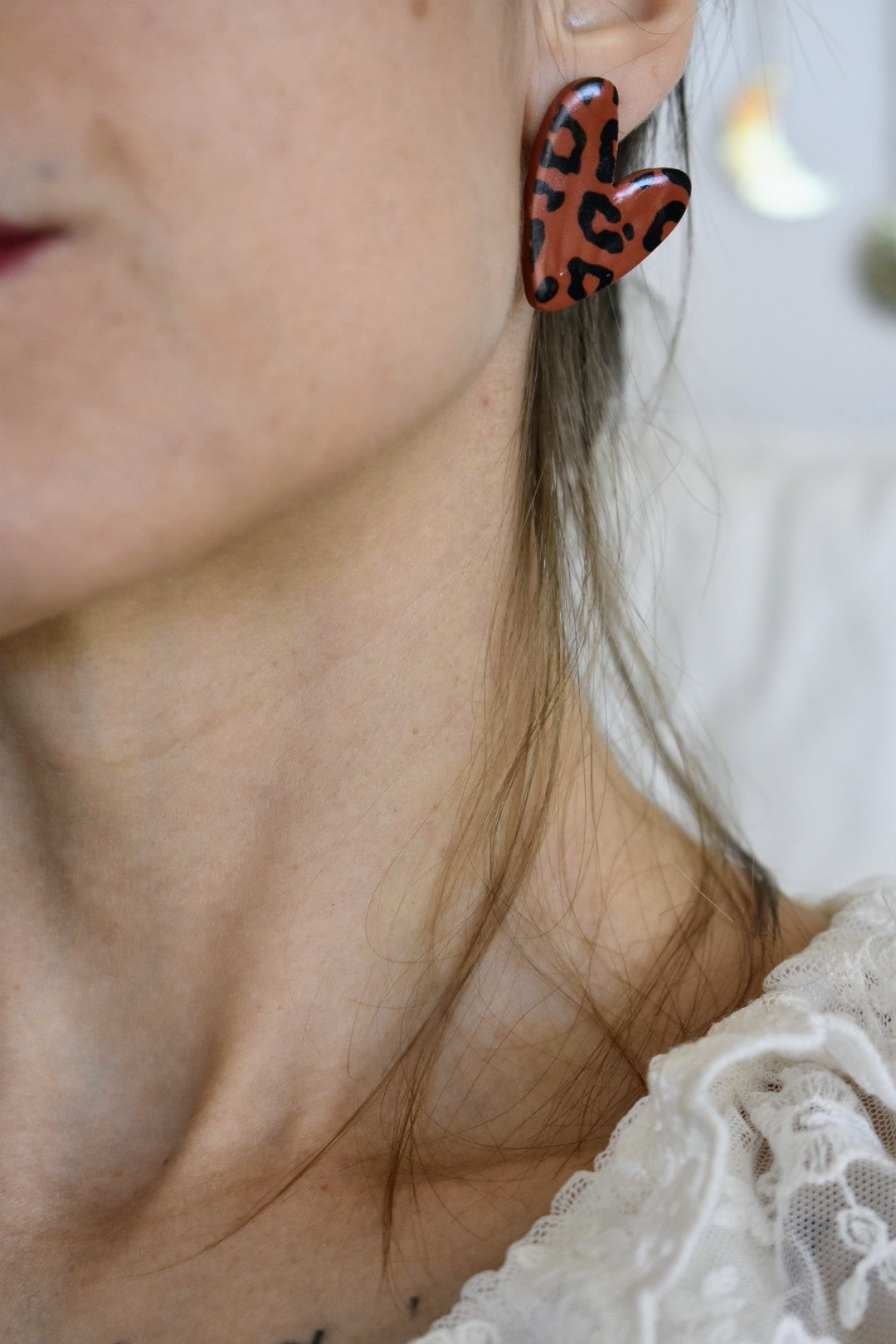 “AîKO” leopard pattern earrings