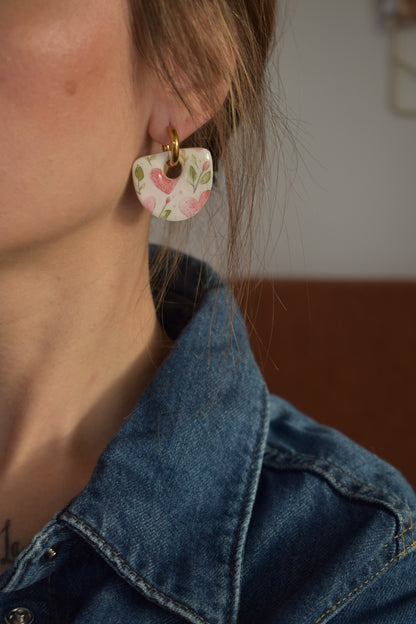 Pampilles demi-cercle, cœurs façon floral