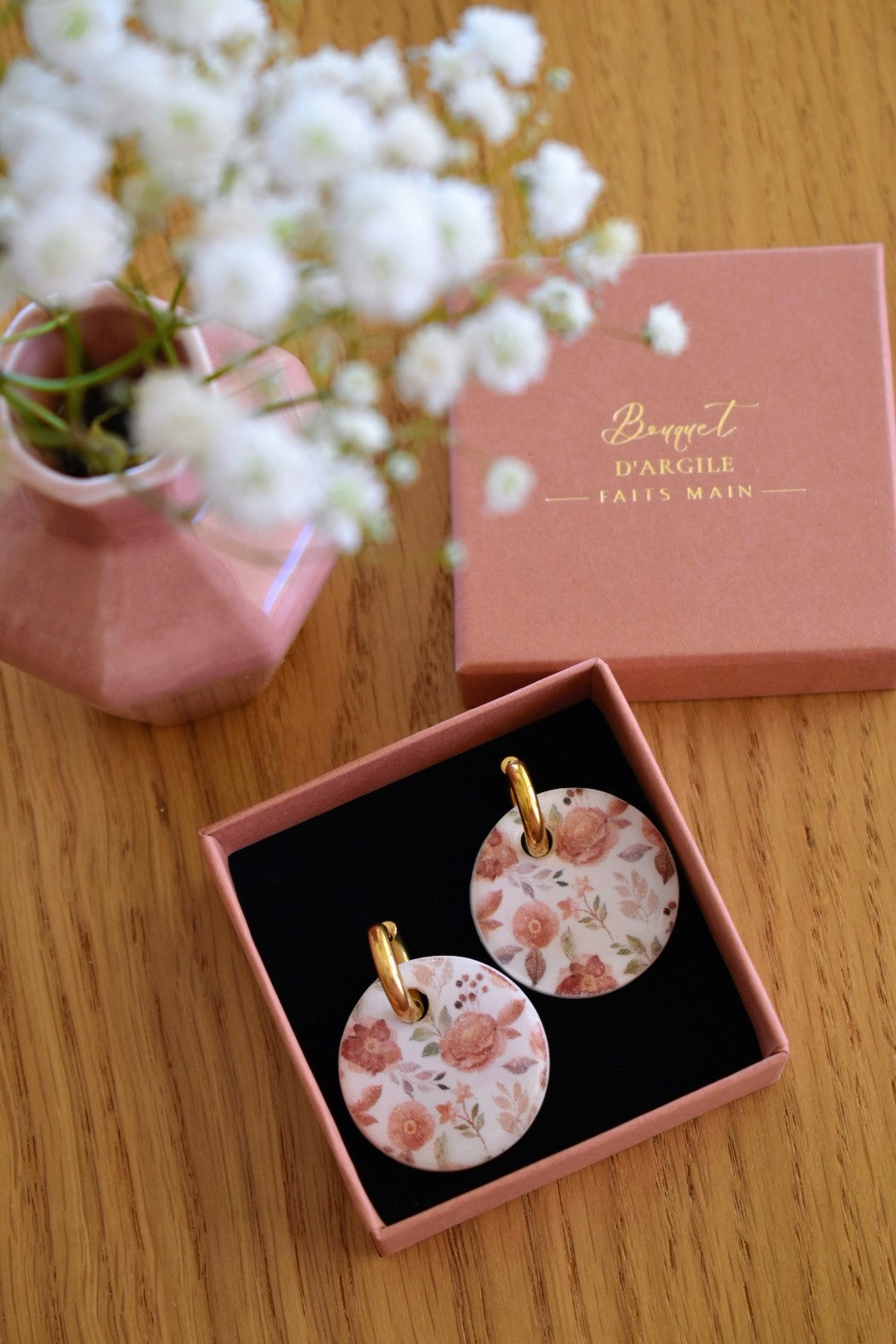 Pampilles rondes motif fleurs marron