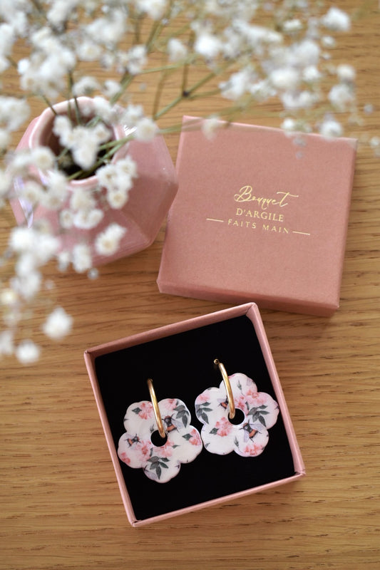 Pampilles grandes fleurs à motifs abeilles