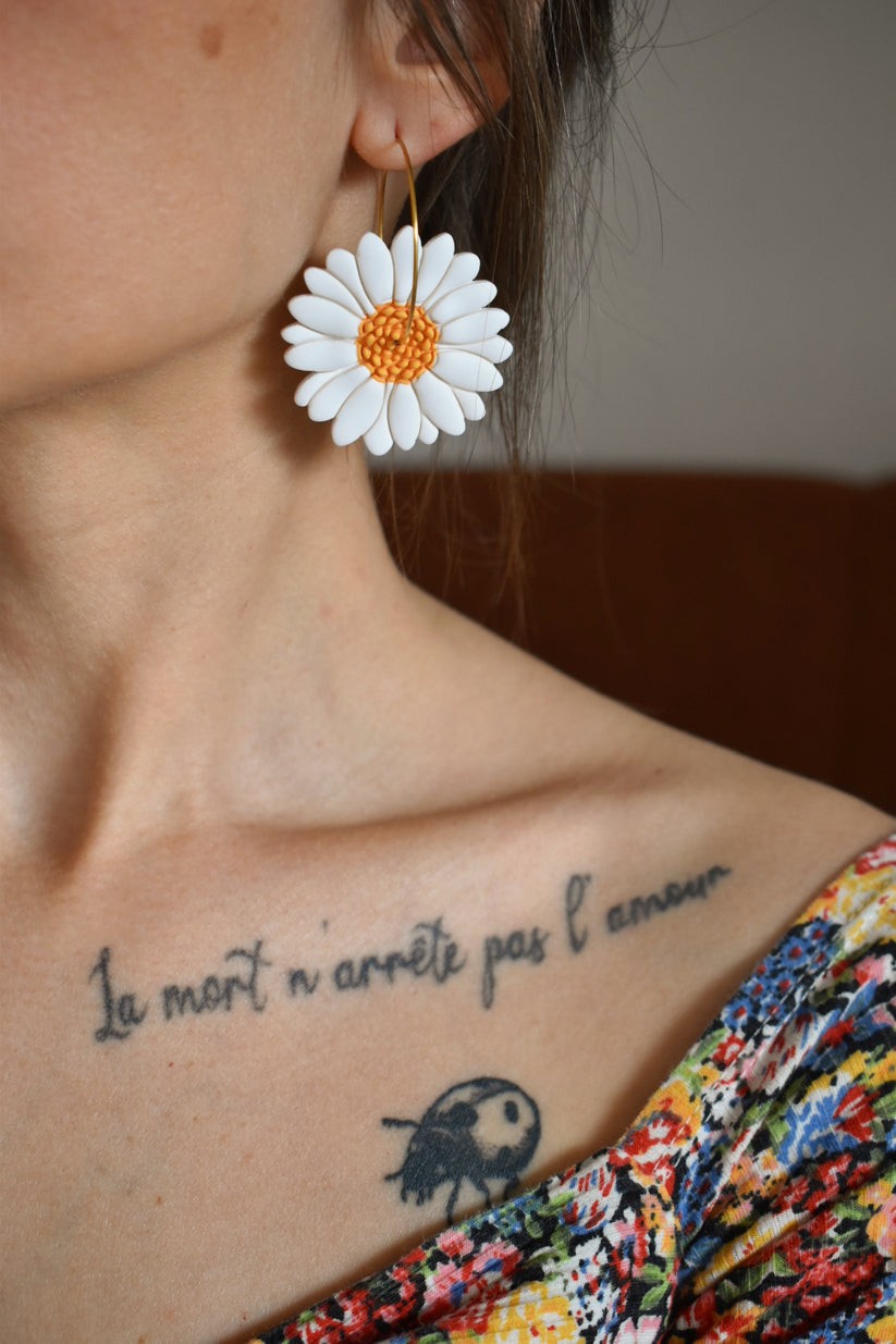 Boucles d'oreilles "DAISY" blanches