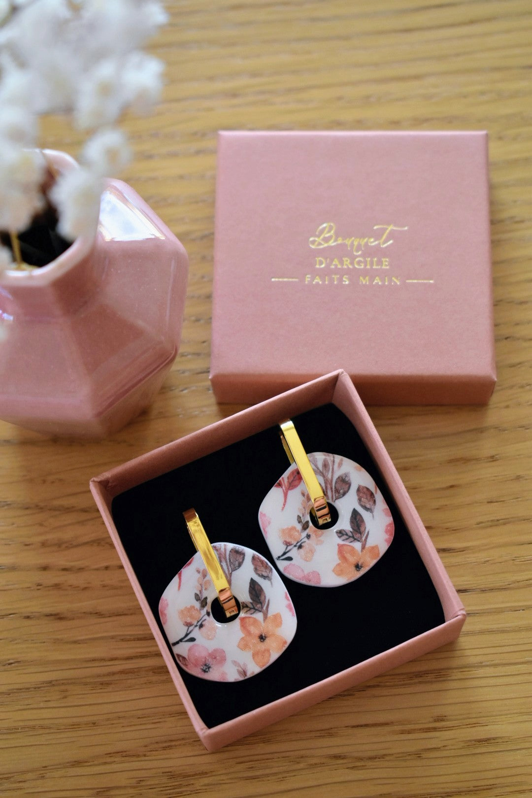 Pampilles organiques, motif marron et orange