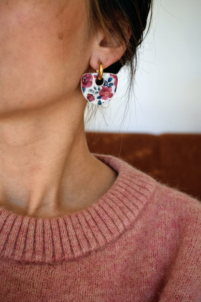 Pampilles demi-cercle, fleurs bordeaux