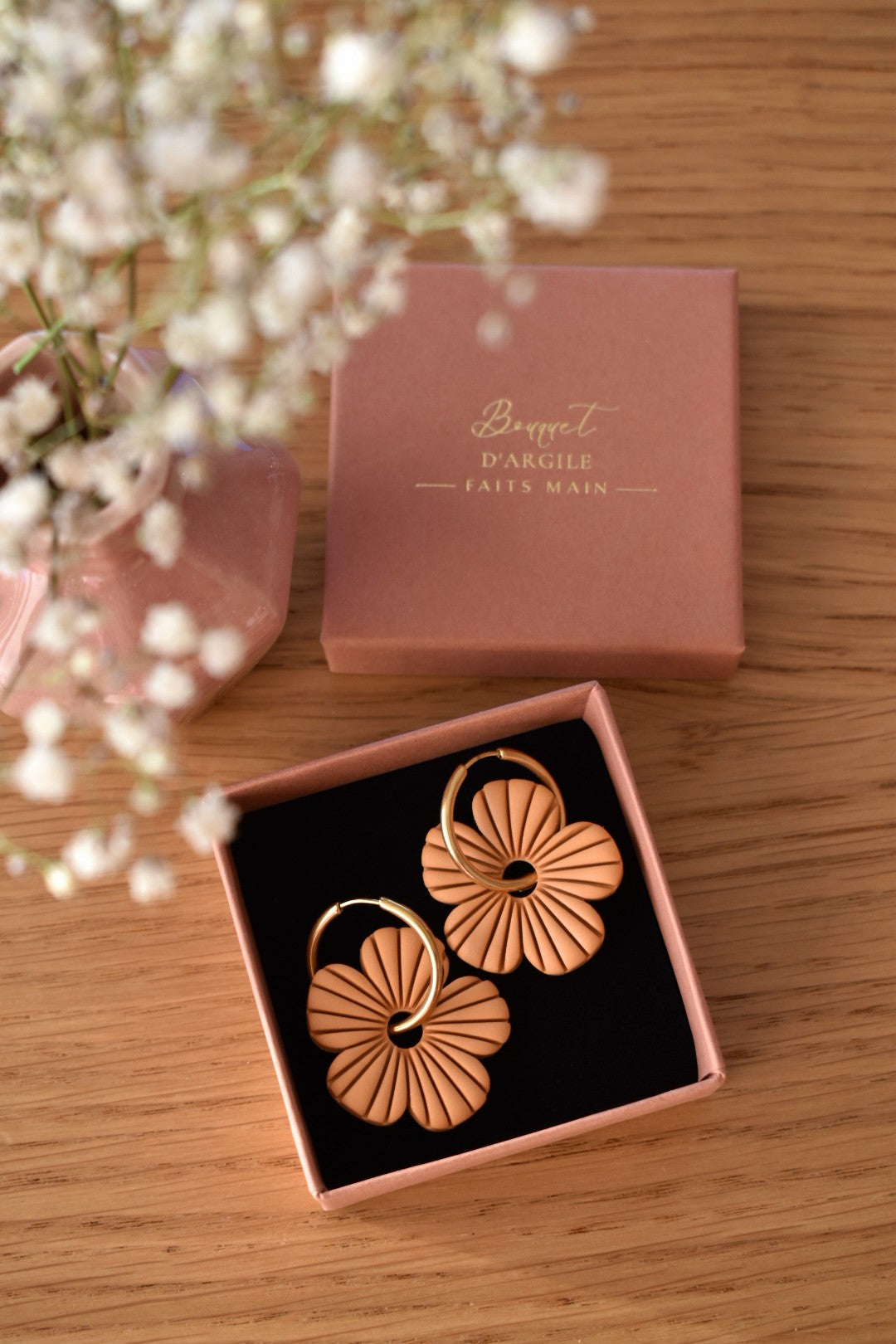 Pampilles fleurs texturées jaune nacré