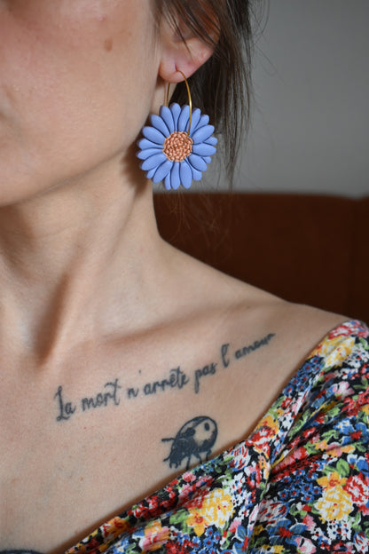 Boucles d'oreilles "DAISY" violettes