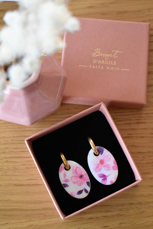 Pampilles effet porcelaine, fleurs roses